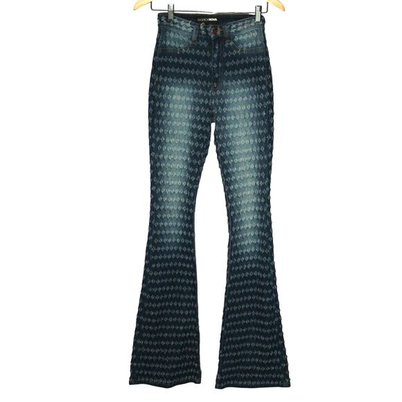Fashion Nova Flared Bell Botton Distressed Pattern Jeans Size 0 - Picture 1 of 9